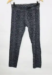 Victoria’s Secret PINK cheetah leopard gray leggings tights size medium