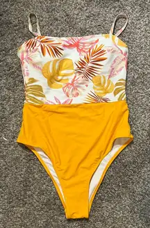 Tropical Leaf Print & Yellow Colorblock One-Piece Swimsuit Medium
