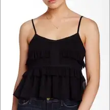 ✨HP✨Olive & Oak
Ruffle Hem Crop Cami✨