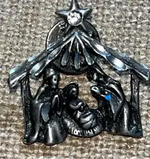 Etched Pewter Christmas Nativity Scene Small Pin  rhinestone star 1" x 1"