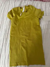 Lululemon Swiftly Tech Short Sleeve 2.0