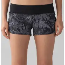 Lululemon Run Times Short 4-way
Stretch Kindred Spirit Black Multi Size 4
