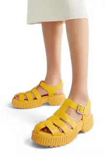 Sorel Ona Fisherman Sandals Yellow Ray Pilsner Leather Platform Size 9 NWT