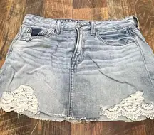 American Eagle Distressed Light Wash Denim Skirt Mini, Size 8, Y2K‎ Western