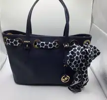 MICHAEL KORS NWT GORGEOUS NAVY LEATHER TOTE BAG WITH BLUE/ WHITE POLKA DOT SCARF