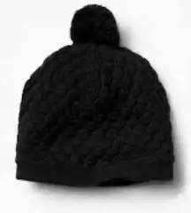 GapFit black pompom hat