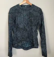 Lululemon Close To Crossing LS Pullover Medium