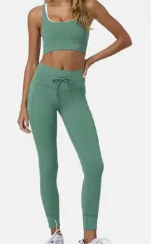 Vuori Daily Legging Hedge Green