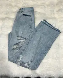 Lightwash Boyfriend Distressed Jeans