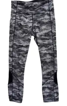 Lululemon Pace Rival Luxtreme Hazy Days Crop‎ Workout Leggings Size 4