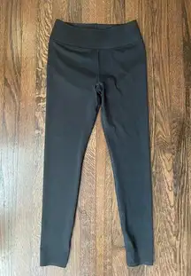 Uniqlo black leggings