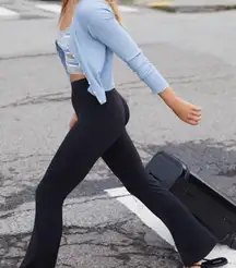 Aerie OFFLINE Real Me High Waisted Crossover Flare Leggings XS short inseam