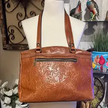 Patricia Nash Tooled Leather Poppy Tote
Western, Boho, cowgirl