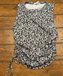 Caution to the Wind Ditsy Floral Trendy Cut Out Crop Sleeveless Tank - Size‎ S