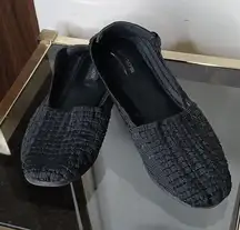 black pooeta woven flats size 8