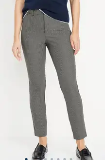 Old Navy - High Rise Pixie Skinny
