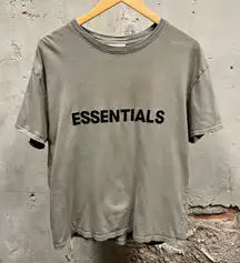 Essentials Fear Of God Taupe Gray Embossed Logo Short Sleeve Boxy Fit Tee XS