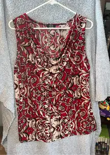 Red Sleeveless Blouse with Gold Chain Print all over