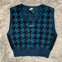 Nike NWOT  Houndstooth Cropped V Neck Vest