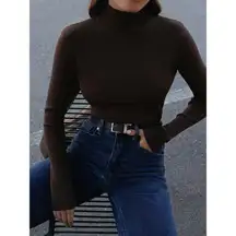 Commense Womens Knit Top Size Medium Brown Long Sleeve Mock Neck Slim Fit‎ NWT