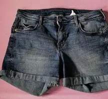 Low waist shorts jeans