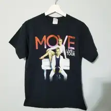 Move live dance tour t shirt Medium