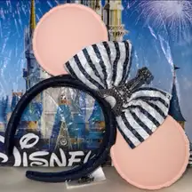 Disney parks Epcot France macaron Minnie Mouse ears