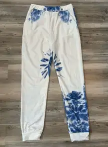 Davi & Dani NWT size medium tie-dye joggers