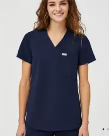 FIGS  Women's Blue Catarina One Pocket Scrub Top Size XXS Medical Nursing