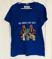Fruit of‎ the Loom Women's T-Shirt Build Bridges Not Walls Cotton Blue XL NWT