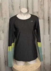 Under Armour HeatGear Fitted Long Sleeve Top – Size Medium