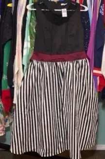 Disney parks pirates of the Caribbean dress shop dress M NWT