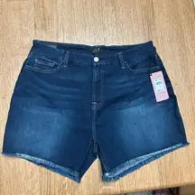 JEN7 by 7 For All Mankind NWT mid length Teresa shorts fray hem size 14