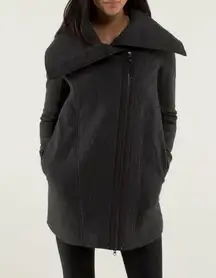 Lululemon Virasana blanket wrap w/ Wide Collar size 4 super rare find