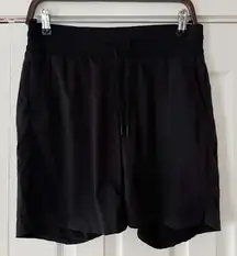 The North Face Black Athletic Shorts Size Medium 7 Inch Inseam‎ EUC