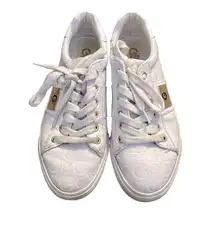 G by Guess Women 8 White Sneakers Leather Shoes Casual Gold Logo Minimalist