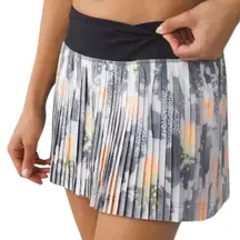 Lululemon Pleat To Street Skirt II Mini Art Pop White Multi Black Size 6