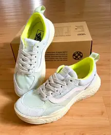 Vans UltraRange Neo VR3 Shoes
Women Size 8,5 US