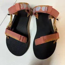 Teva Sandals Women's 5 pink and black Velcro hiking outdoors casual