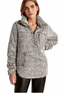 Abercrombie & Fitch Sherpa Half Zip Pullover Gray Sweater Cozy