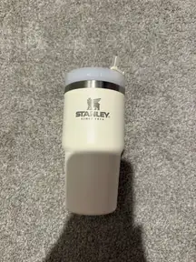 Stanley 20 oz adventure travel tumbler cream