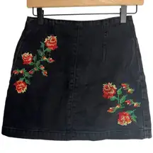 Top Shop Moto Women's 4 Denim Mini Skirt Black‎ Embroidered Cross Stitch Flowers