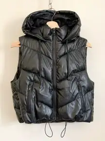 Love Tree Black Quilted Hooded Faux Leather Vest US Small