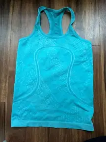 Lululemon workout tank