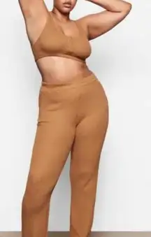 SKIMS SET Waffle Loungewear Button Front Bra Top and Loungewear Pants Size: S