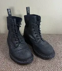 Dr Doc Martens Boots Womens SZ 7 EU 38 Pascal Black Leather Goth Grunge Punk