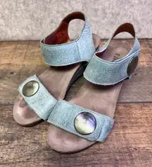 Taos Carousel Women's Light Blue Leather Wedge Sandals Size 36
