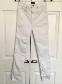 Abercrombie & Fitch Ultra High Rise Super Skinny Jeans Size 4R / 27