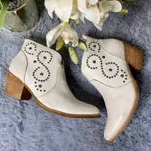 NEW Lavender Booties