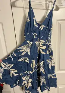 NECK TWIST FRONT CUTOUT SUNDRESS